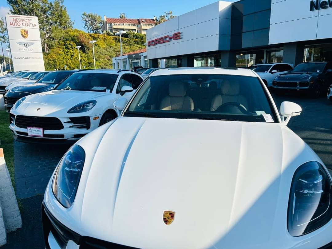 #3392 Porsche Macan 2021.22 白 黑 灰