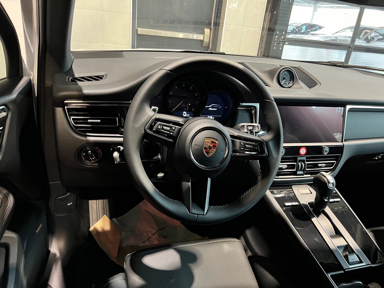 美國保時捷原廠全新車 2024 Model Macan