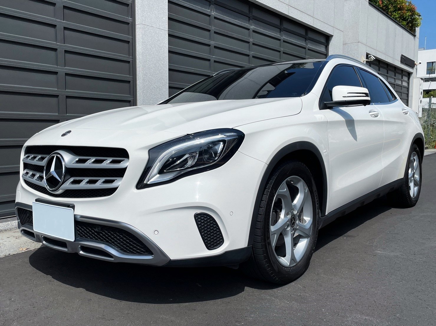 台灣精選中古車 #54351 GLA200 2018