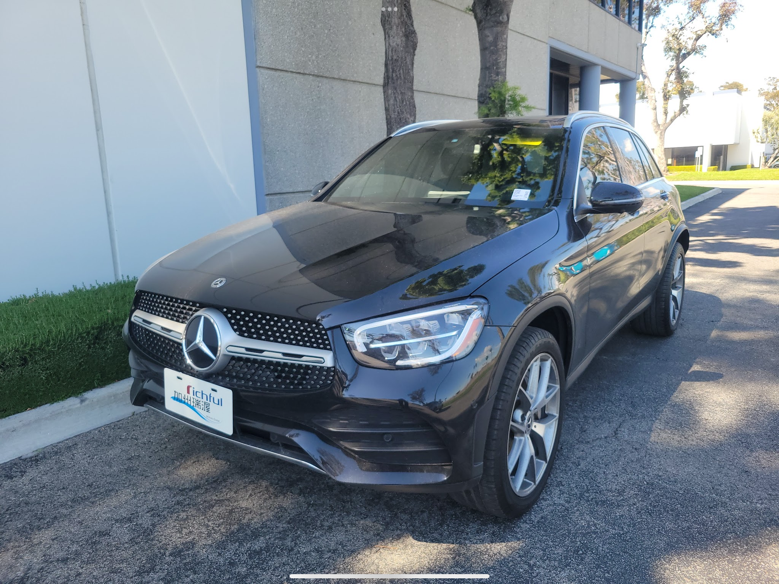 美國賓士原廠認證車 CPO #790422 2020 GLC300 AMG. 360 度.柏林. 腳踢尾門. 20” AMG鋁圈…親民好入手