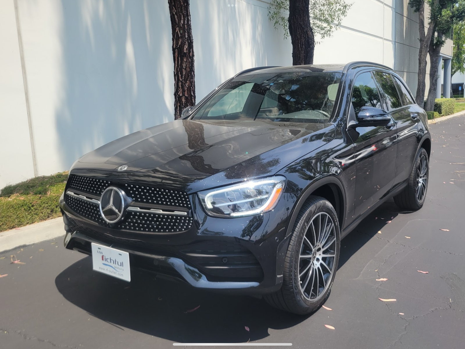 美國賓士原廠認證車 CPO #301259 21/4 AWD GLC300  原廠23P智慧跟車全套系統. AMG版本.液晶儀表板.360度.柏林之音.腳踢尾門.夜色套件.20吋AMG鋁圈… 應有盡有絕對有面子版本