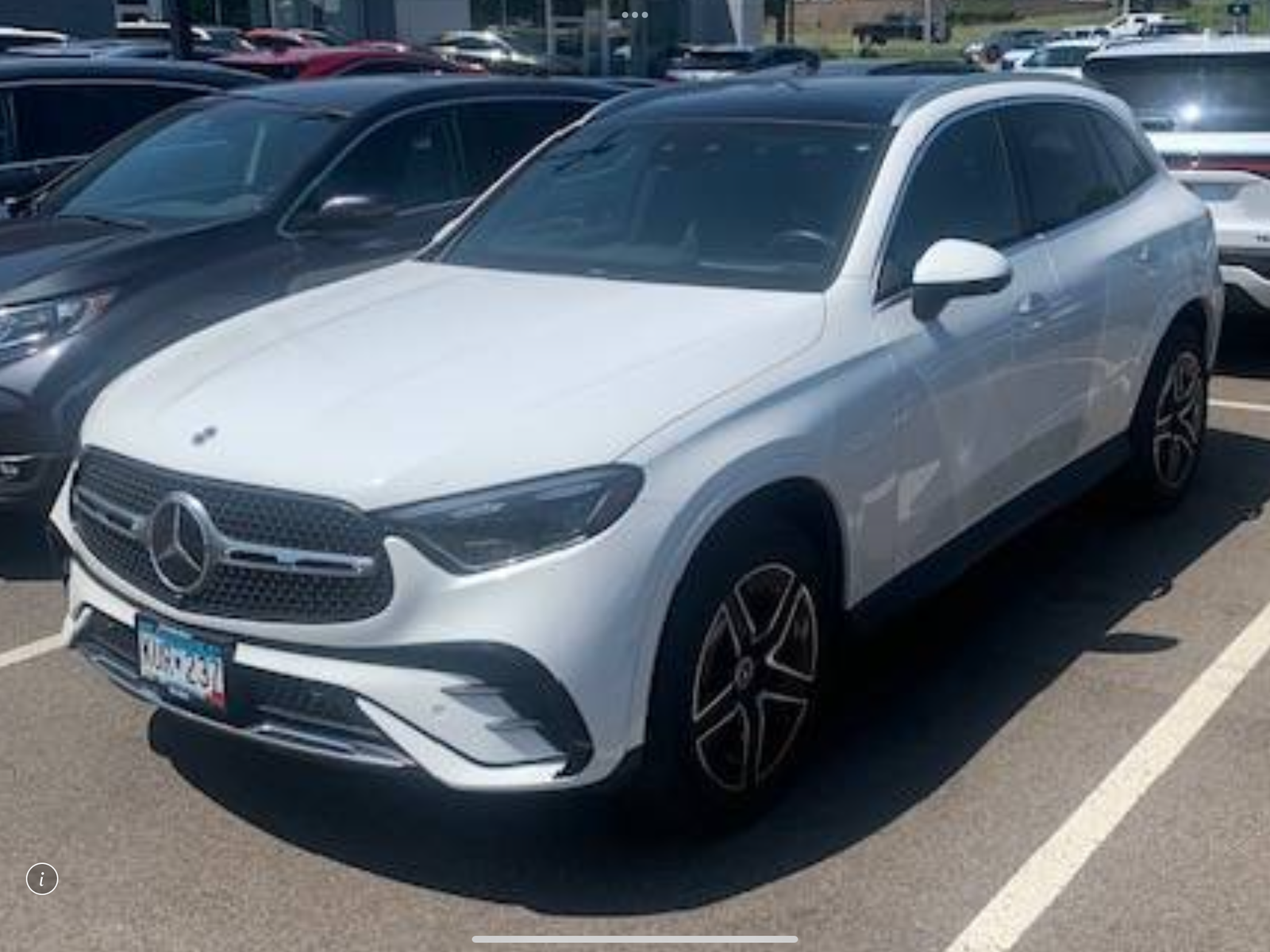 大改款23 GLC300 AWD 23/5 P20.AMG.智慧頭燈.抬頭顯示器.360.柏林之音.通風座椅.全景天窗……全新車之外的唯ㄧ選擇